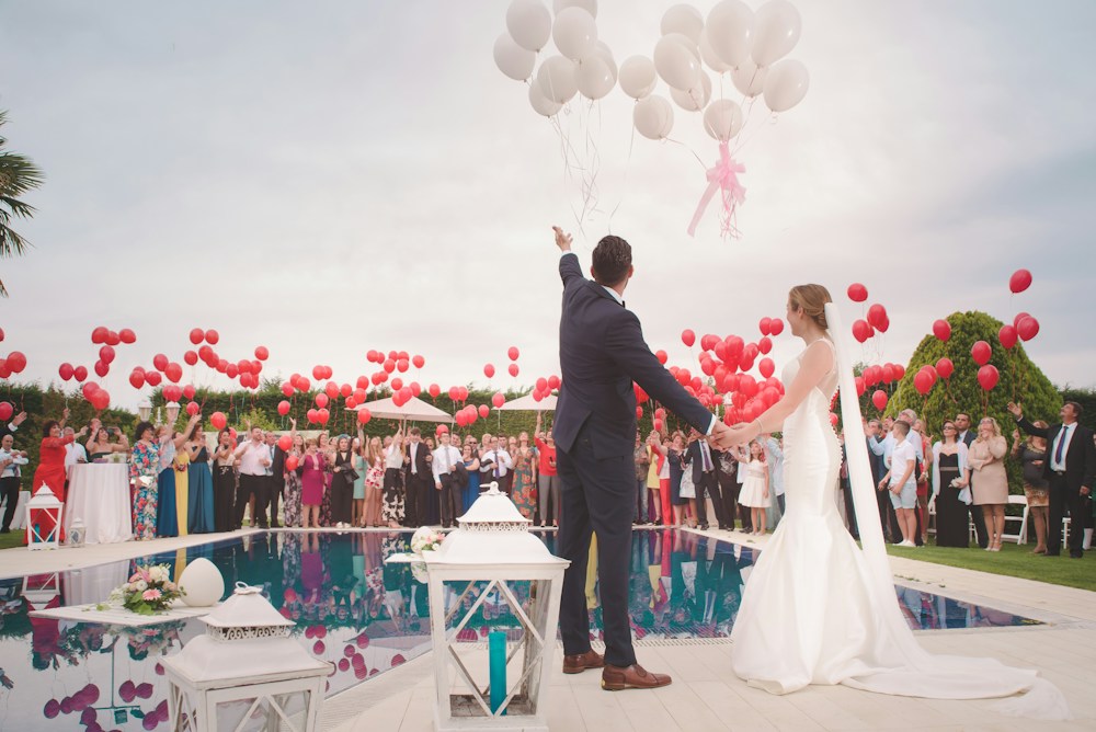 Escena ilustrativa de bodas